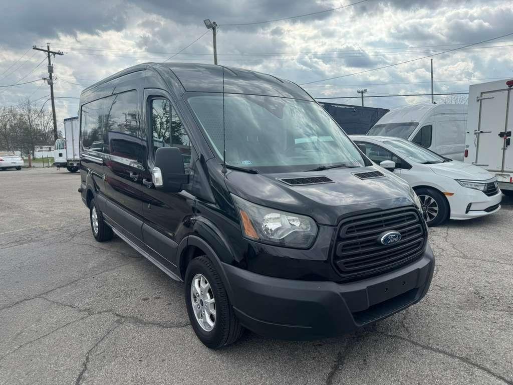 Ford Transit 250 Van Med. Roof w/Sliding Pass. 148-in. WB 2015