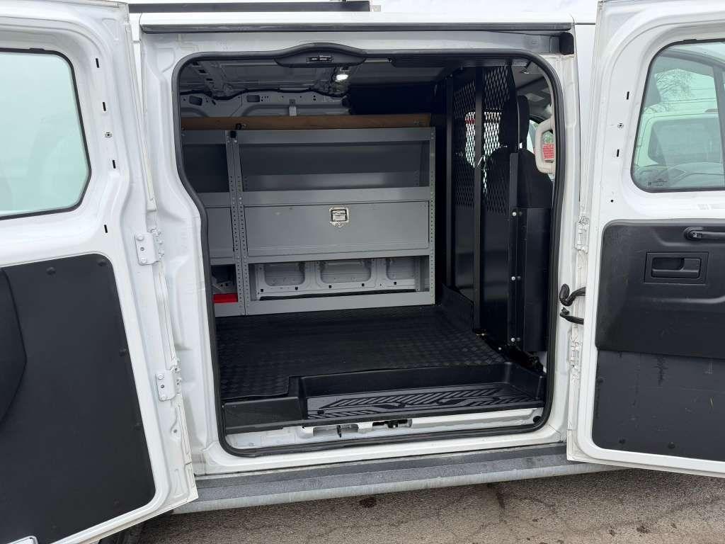 Ford Transit 250 Van Low Roof 60/40 Pass.130-in. WB 2019