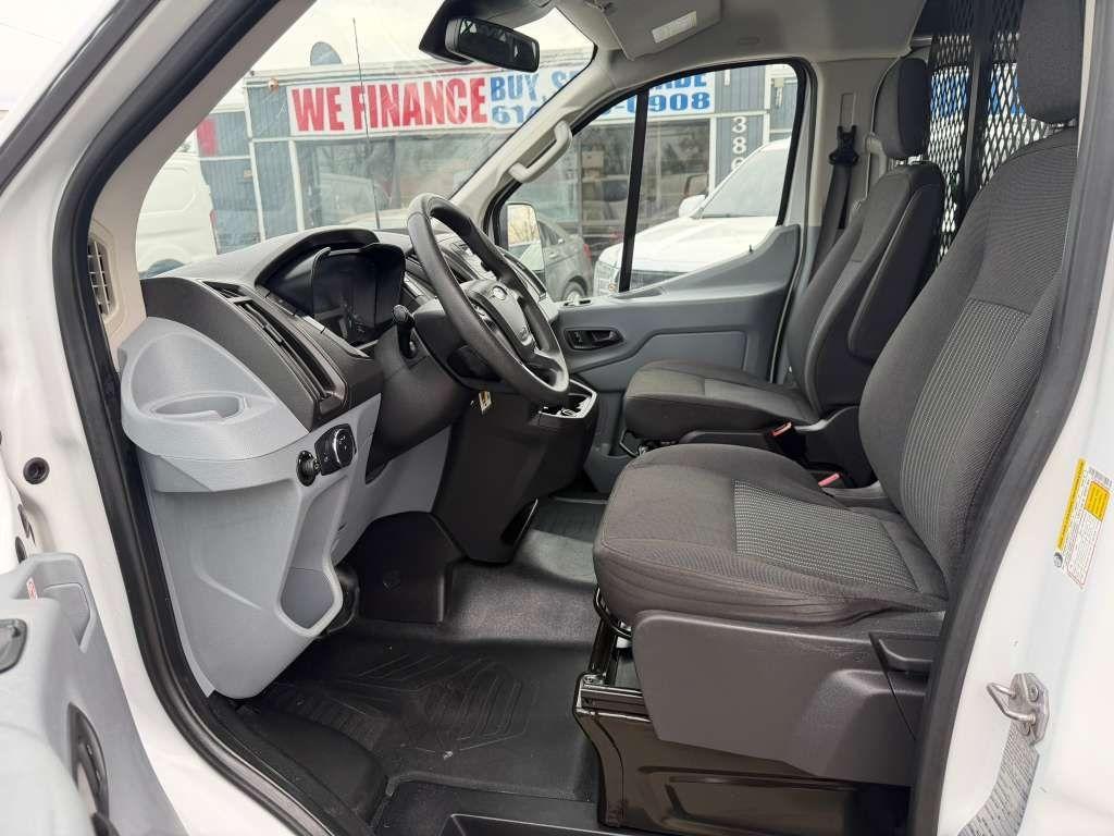 Ford Transit 250 Van Low Roof 60/40 Pass.130-in. WB 2019