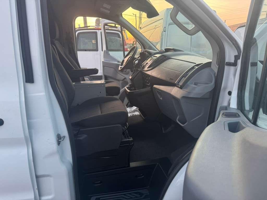 Ford Transit 250 Van Low Roof w/Sliding Pass. 130-in. WB 2017
