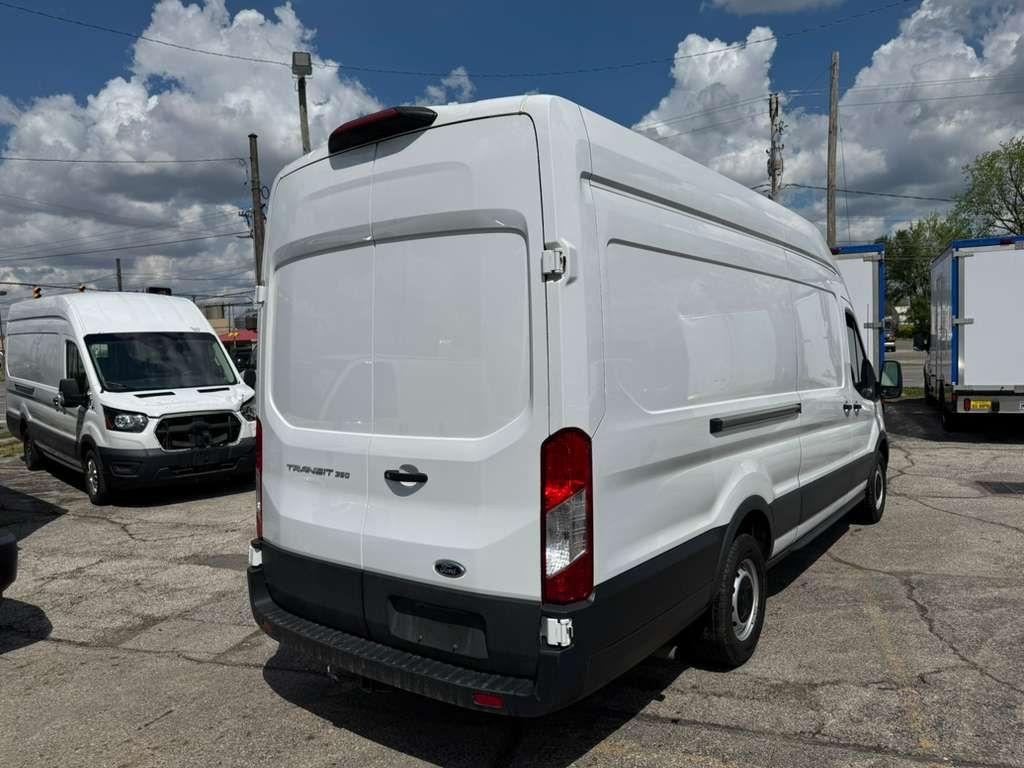 Ford Transit 350 Van High Roof w/Sliding Pass. 148-in. WB EL 2022