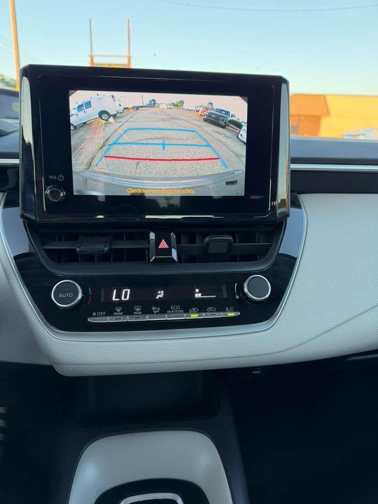 Toyota Corolla LE 2024
