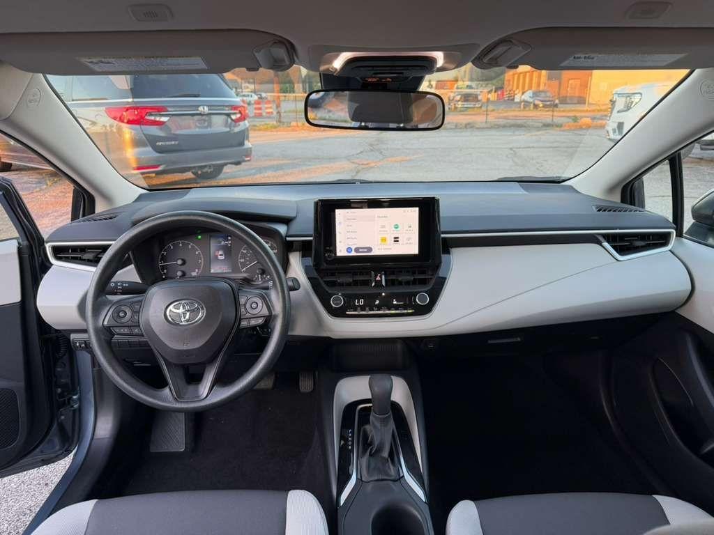 Toyota Corolla LE 2024