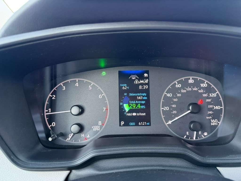 Toyota Corolla LE 2024