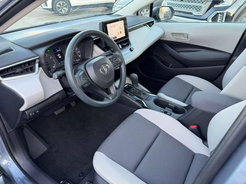 Toyota Corolla LE 2024