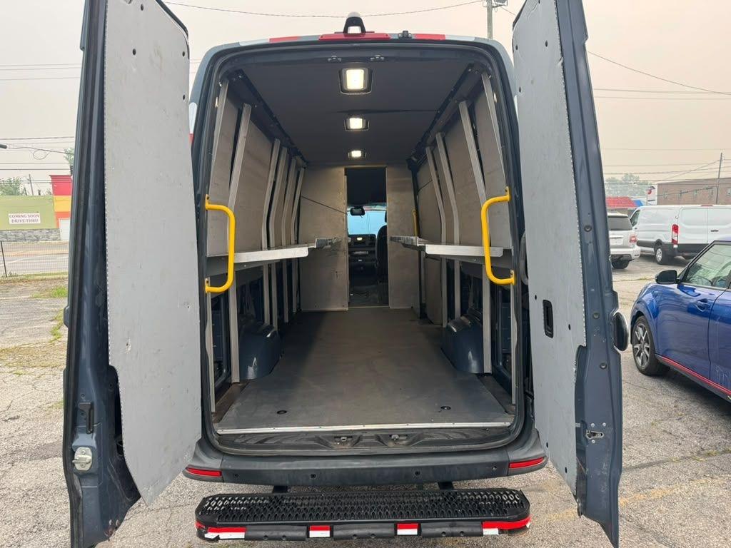 Mercedes-Benz Sprinter 3500 Wagon High Roof 170-in. WB 2019