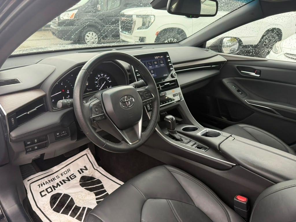 Toyota Avalon XLE 2022