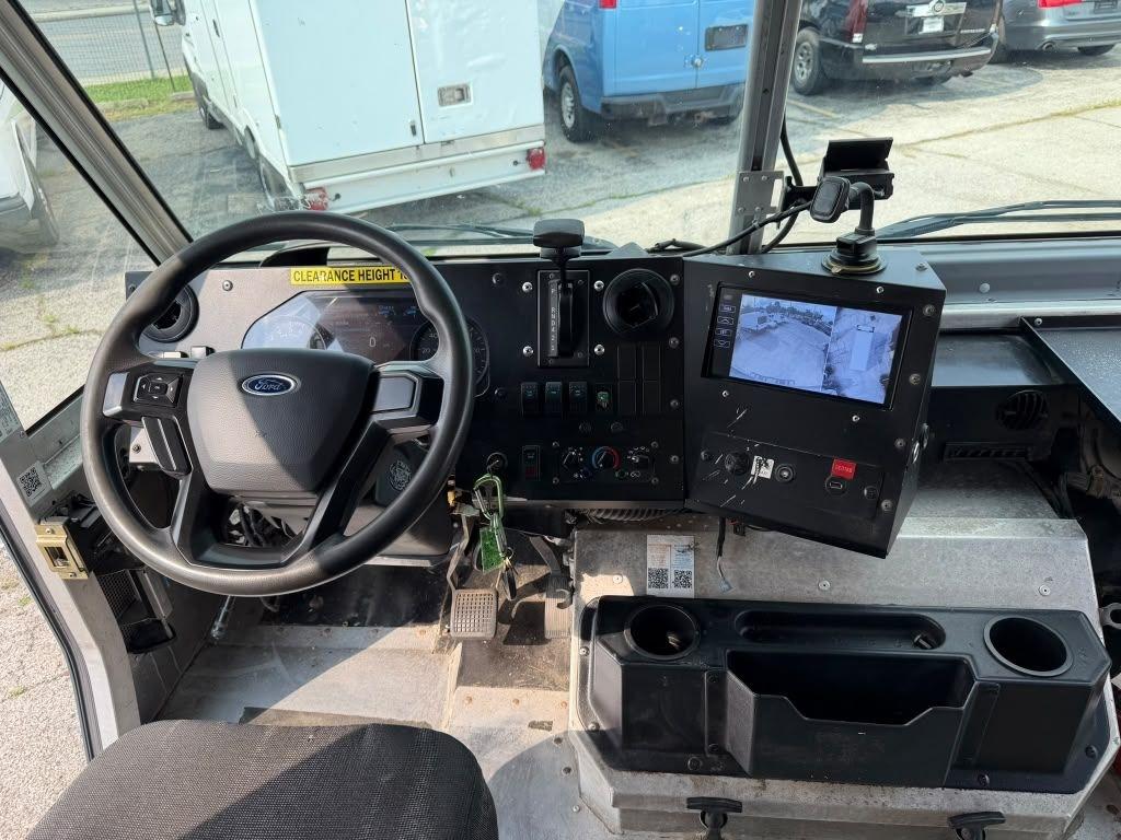 Ford Stripped Chassis  2021