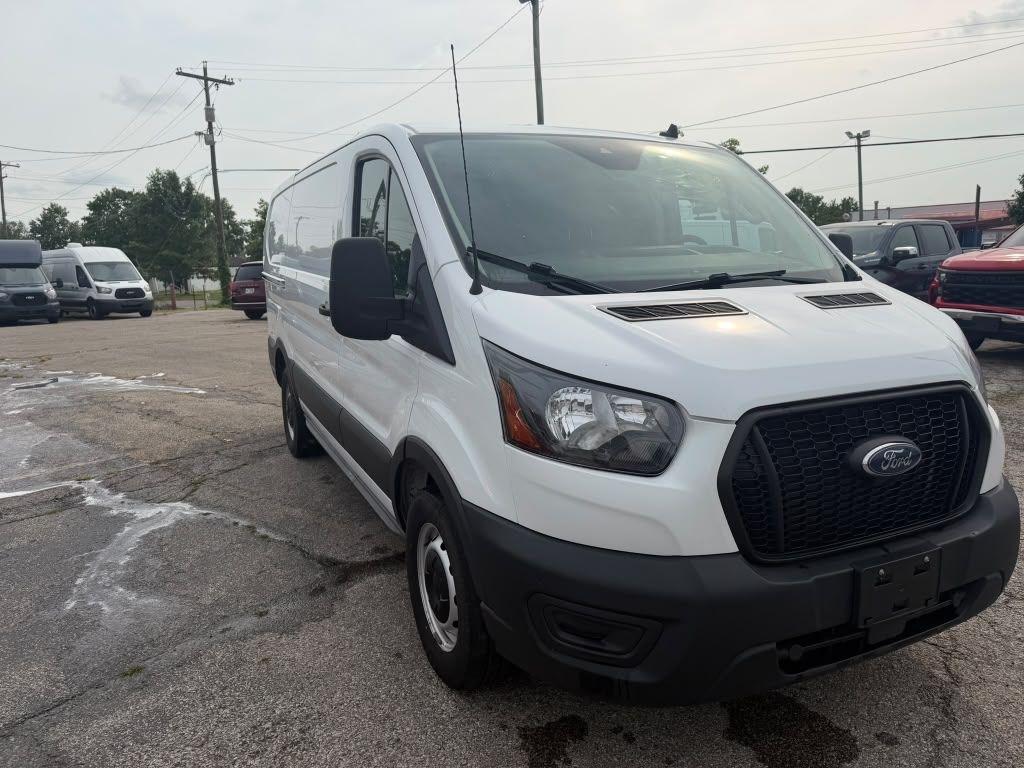 Ford Transit 150 Van Low Roof w/Sliding Pass. 130-in. WB 2023
