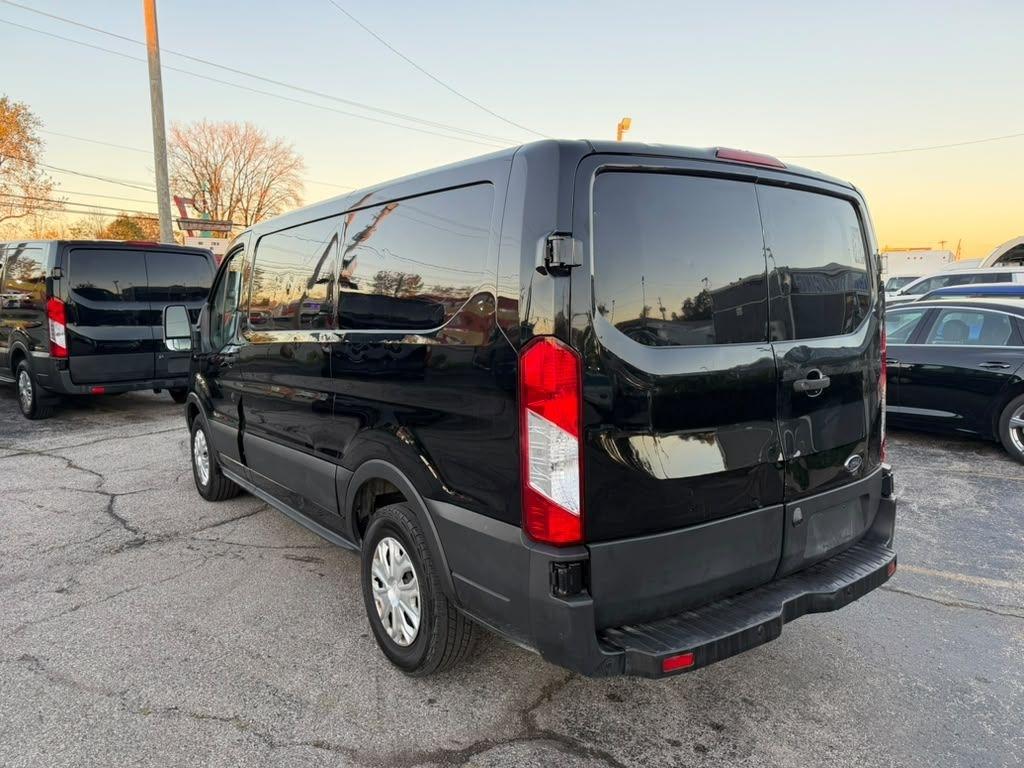 Ford Transit 150 Van Low Roof w/Sliding Pass. 130-in. WB 2019