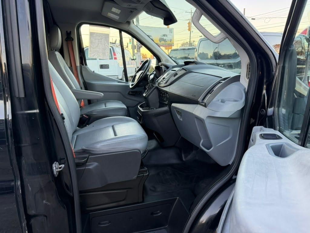 Ford Transit 150 Van Low Roof w/Sliding Pass. 130-in. WB 2019