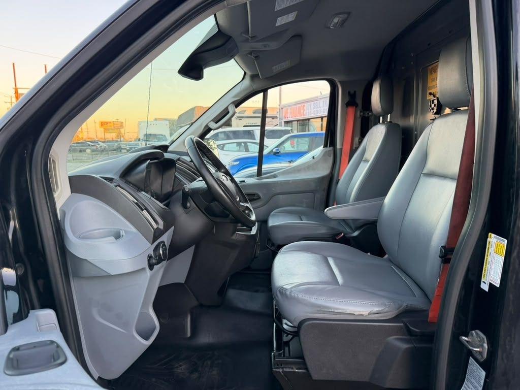 Ford Transit 150 Van Low Roof w/Sliding Pass. 130-in. WB 2019