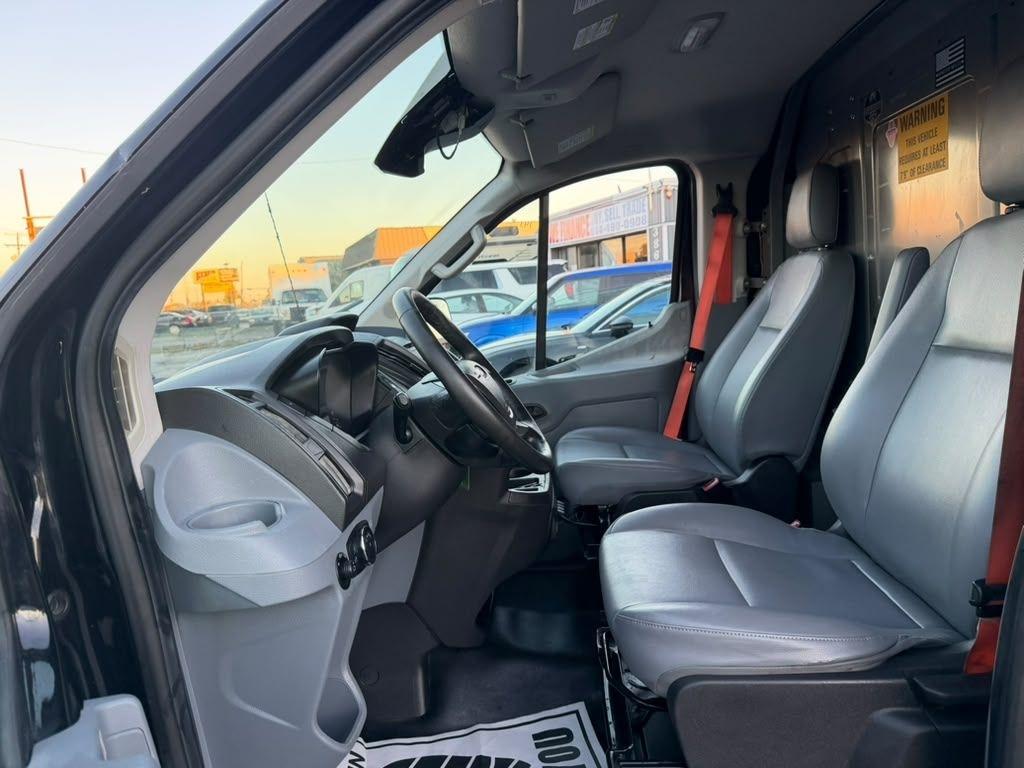 Ford Transit 150 Van Low Roof w/Sliding Pass. 130-in. WB 2019