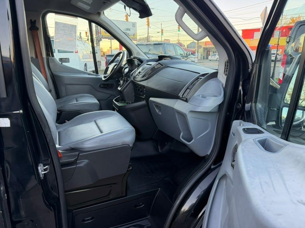 Ford Transit 150 Van Low Roof w/Sliding Pass. 130-in. WB 2019