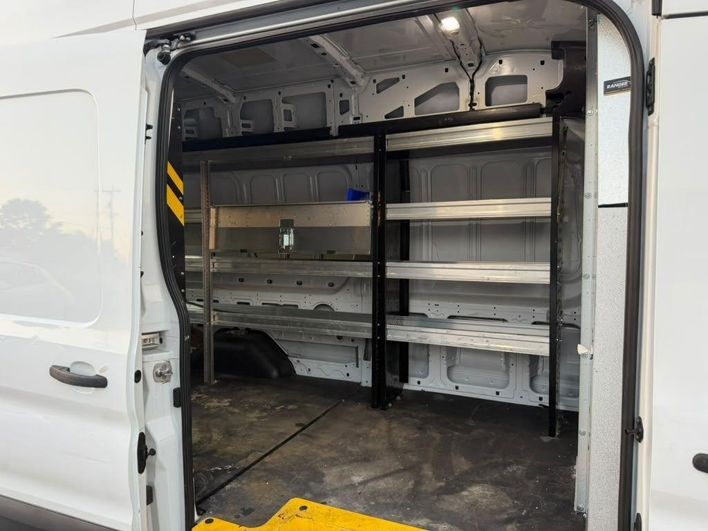 Ford Transit 250 Van High Roof w/Sliding Pass. 148-in. WB EL 2021