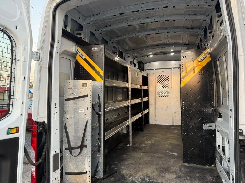 Ford Transit 250 Van High Roof w/Sliding Pass. 148-in. WB EL 2021