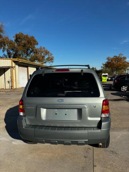 Ford Escape Limited 2WD 2006