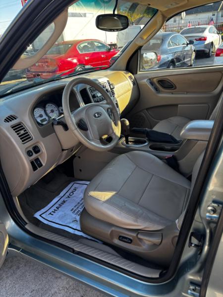 Ford Escape Limited 2WD 2006