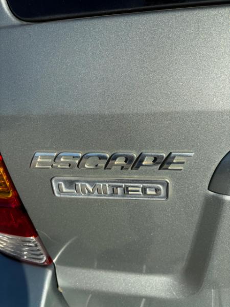 Ford Escape Limited 2WD 2006