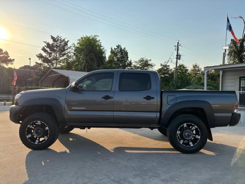 Toyota Tacoma Double Cab V6 4WD 2011