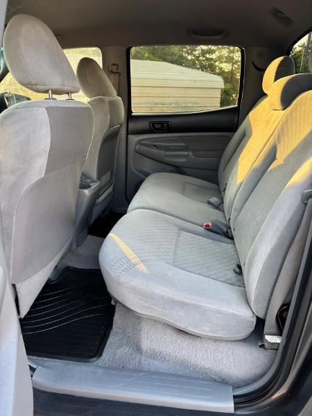 Toyota Tacoma Double Cab V6 4WD 2011