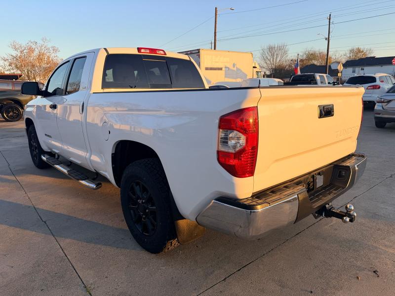 Toyota Tundra SR5 4.6L V8 Double Cab 2WD 2017