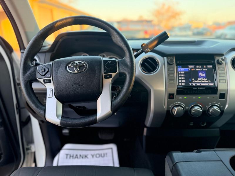 Toyota Tundra SR5 4.6L V8 Double Cab 2WD 2017