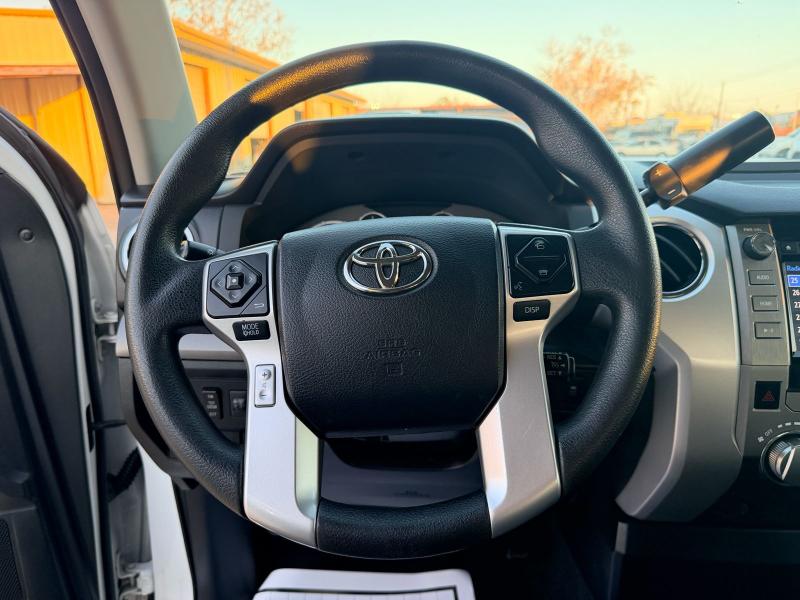 Toyota Tundra SR5 4.6L V8 Double Cab 2WD 2017