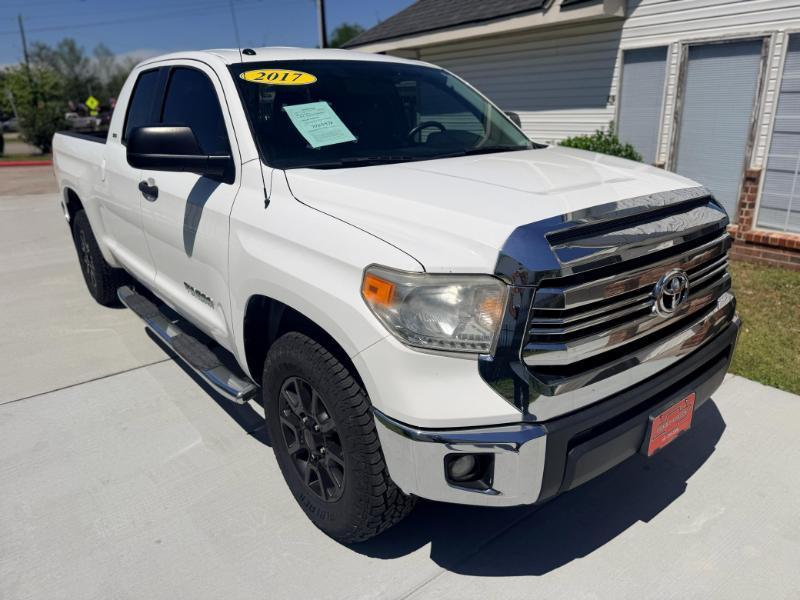 Toyota Tundra SR5 4.6L V8 Double Cab 2WD 2017