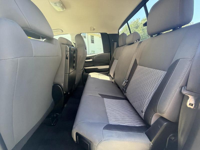 Toyota Tundra SR5 4.6L V8 Double Cab 2WD 2017