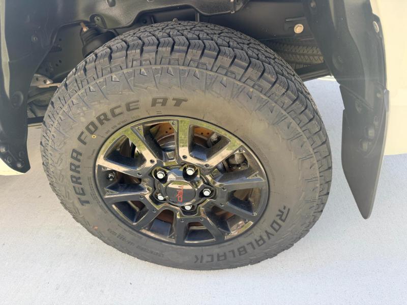 Toyota Tundra SR5 4.6L V8 Double Cab 2WD 2017