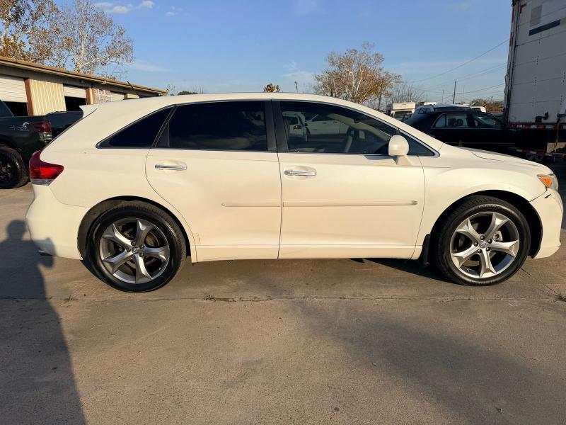 Toyota Venza AWD V6 2011