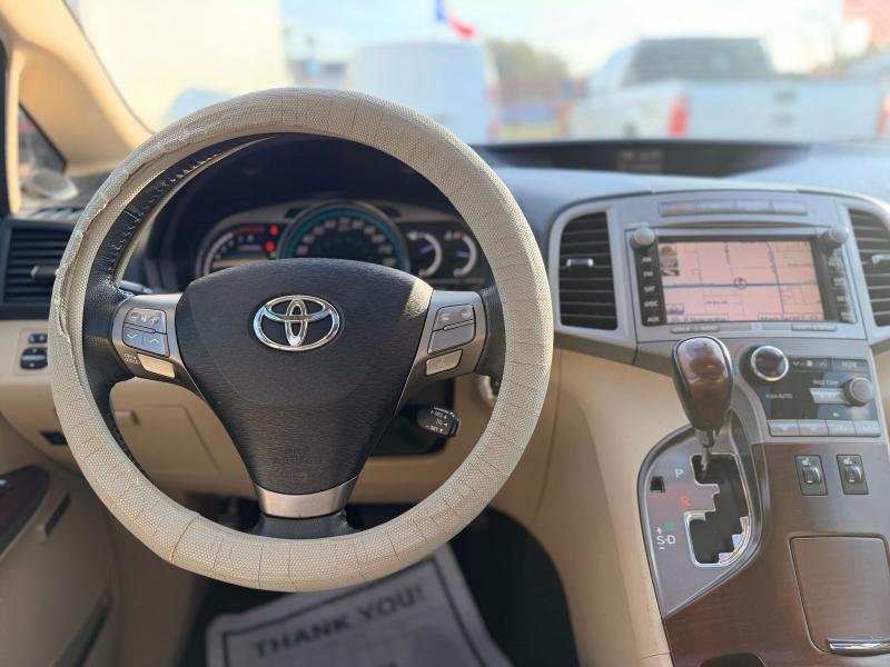 Toyota Venza AWD V6 2011