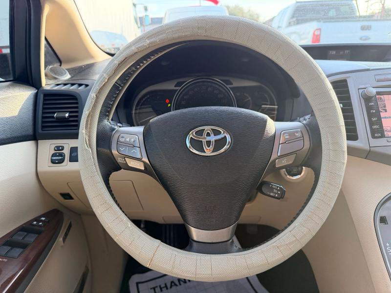 Toyota Venza AWD V6 2011