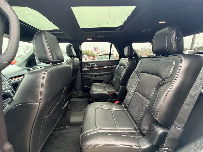 Ford Explorer Platinum AWD 2019