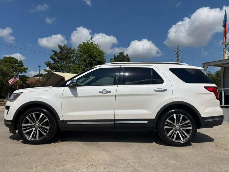 Ford Explorer Platinum AWD 2019