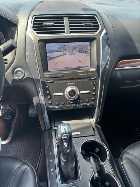Ford Explorer Platinum AWD 2019