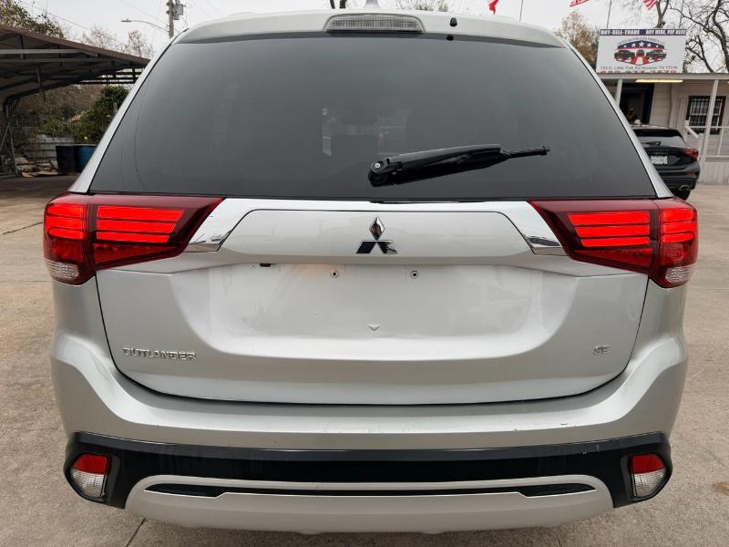 Mitsubishi Outlander SEL AWD 2020