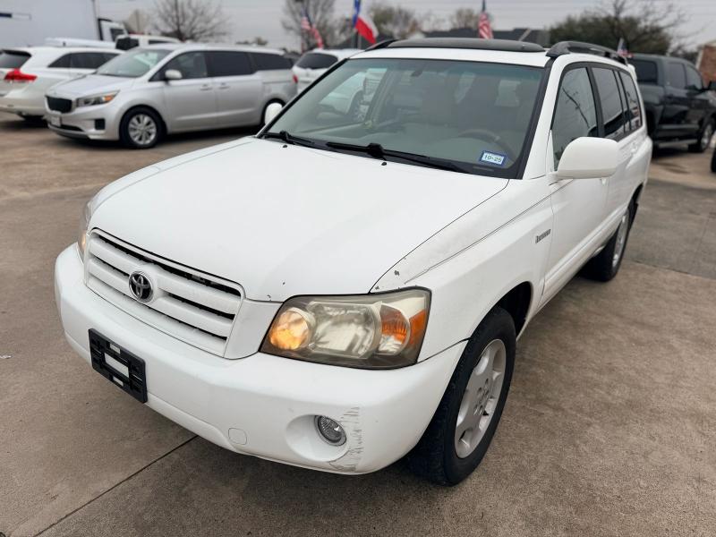 2004 Toyota Highlander V6 2WD with 3rd-Row Seat