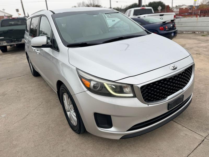 Kia Sedona LX 2015