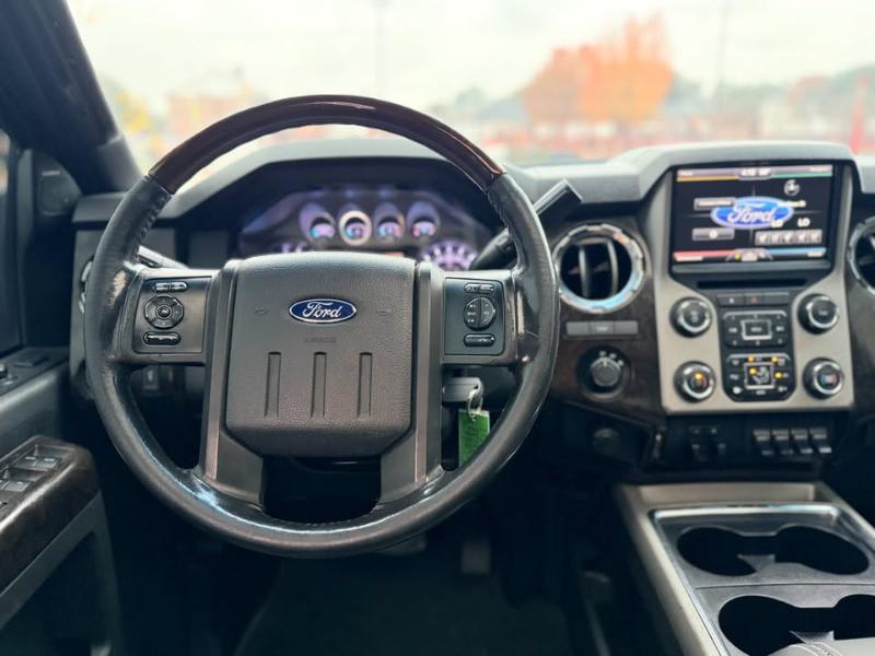 Ford F-350 SD XLT Crew Cab Long Bed DRW 4WD 2014