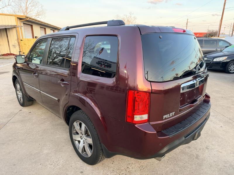 Honda Pilot Touring 2WD 5-Spd AT with DVD 2015