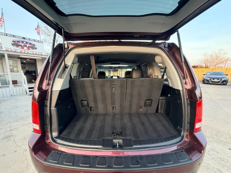 Honda Pilot Touring 2WD 5-Spd AT with DVD 2015