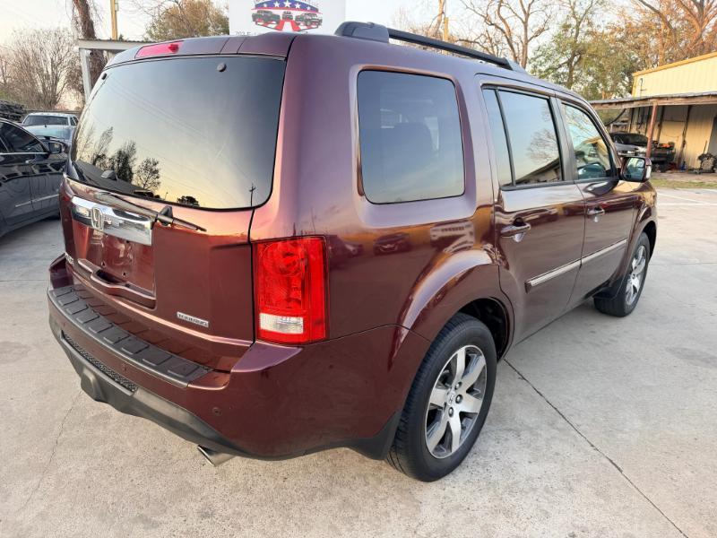 Honda Pilot Touring 2WD 5-Spd AT with DVD 2015