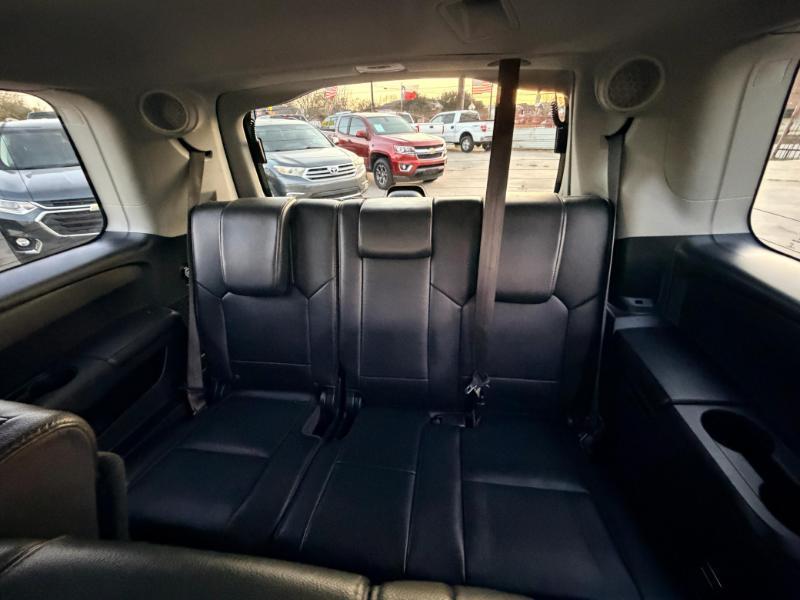 Honda Pilot Touring 2WD 5-Spd AT with DVD 2015