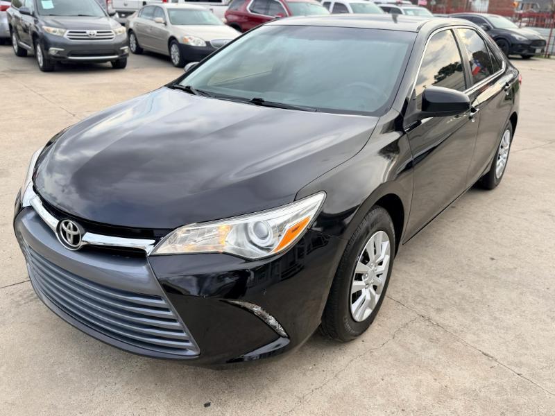 Toyota Camry SE 2017