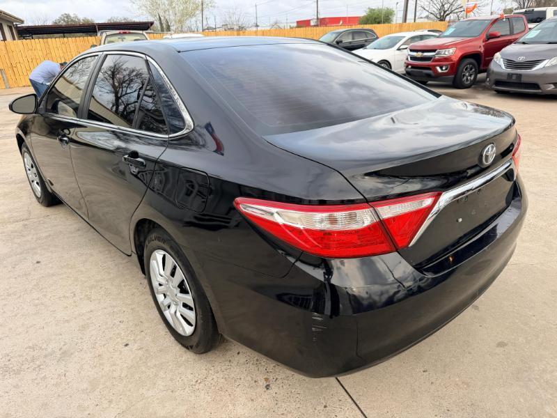 Toyota Camry SE 2017