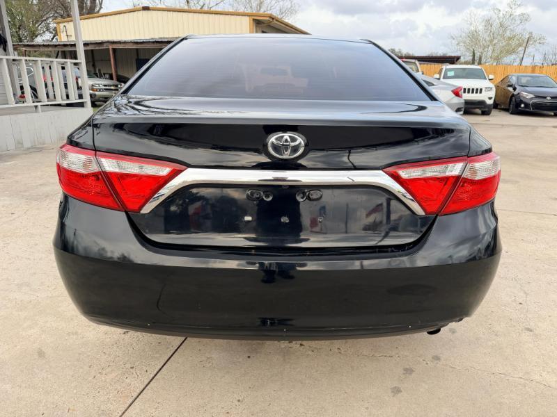 Toyota Camry SE 2017