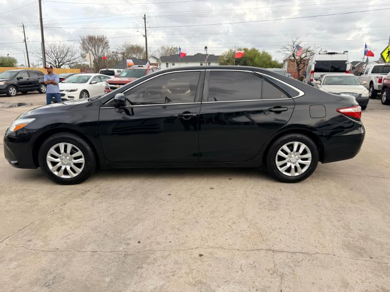 Toyota Camry SE 2017