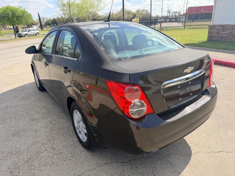 Chevrolet Sonic LT Auto Sedan 2013